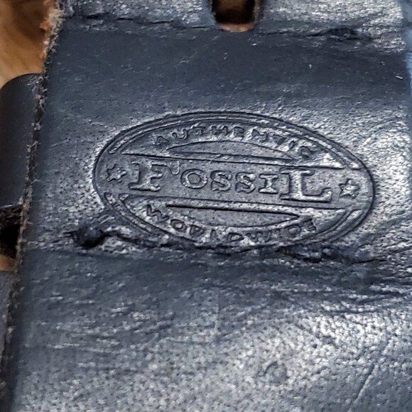 Fossil authentic leather belt - Picture 2 of 5